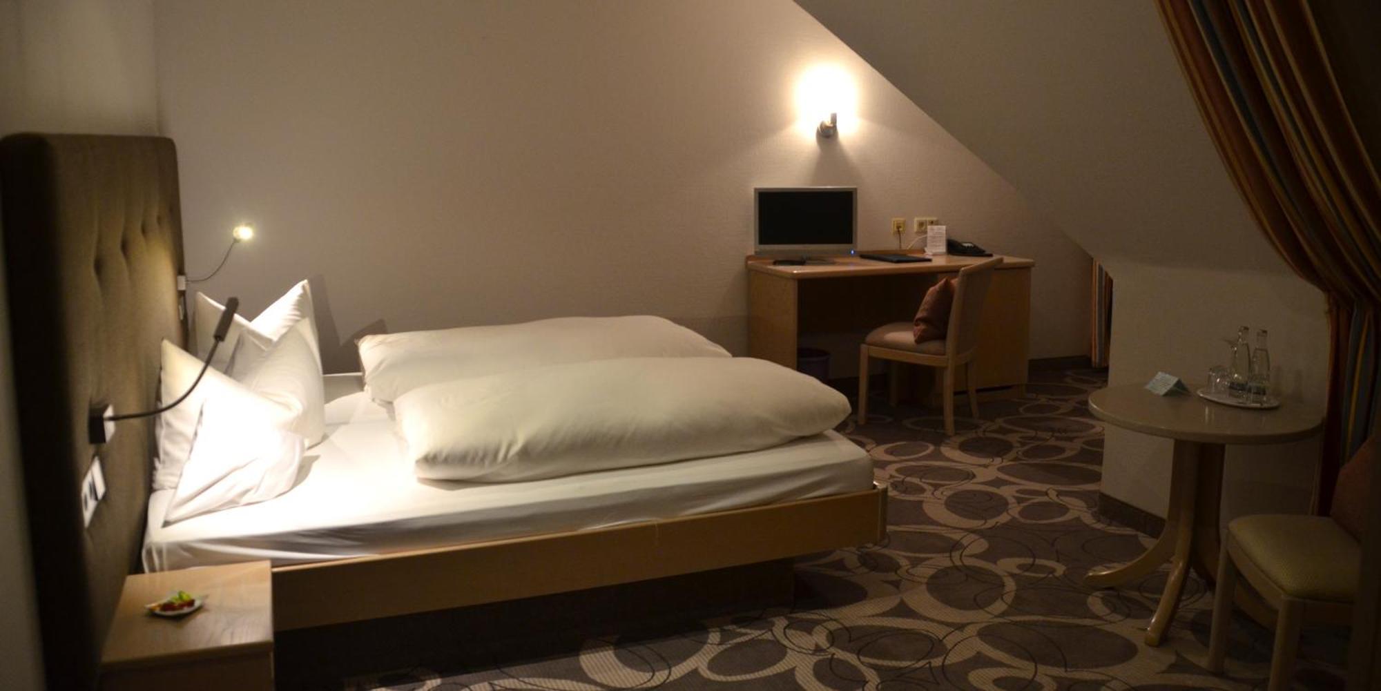 Castell Hotel & Restaurant Leinsweiler Zewnętrze zdjęcie
